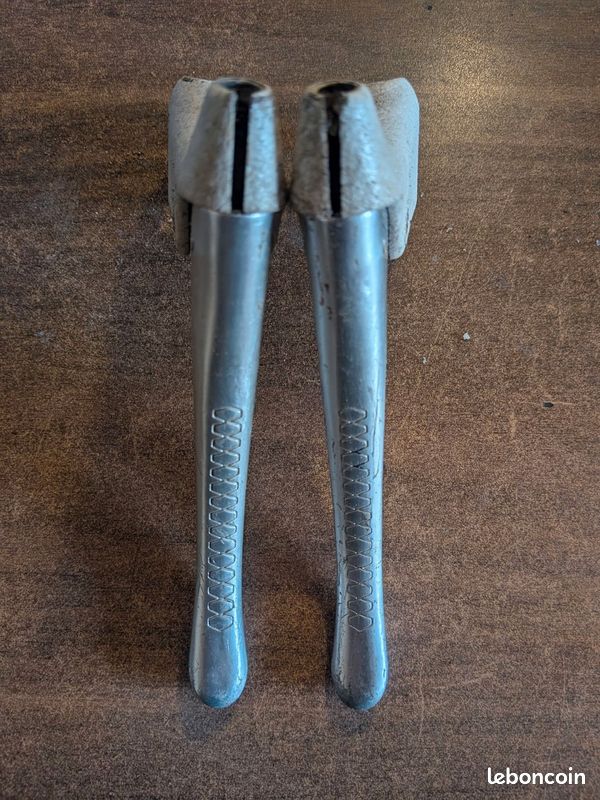leviers de freins type course vélo vintage italien cadre acier Universal 68