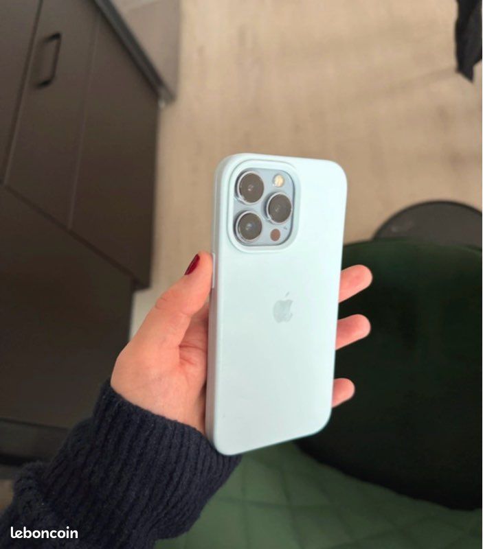IPhone 13pro (image 2)