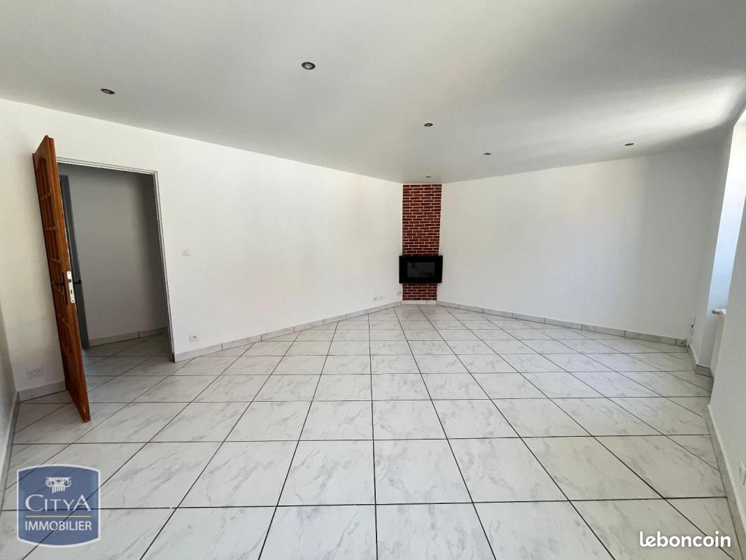 Appartement 5 pièces 113 m² · à Belfort · 113 m² · 900 €