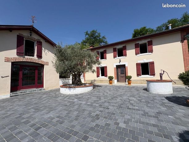 Maison 4 pièces 195 m²