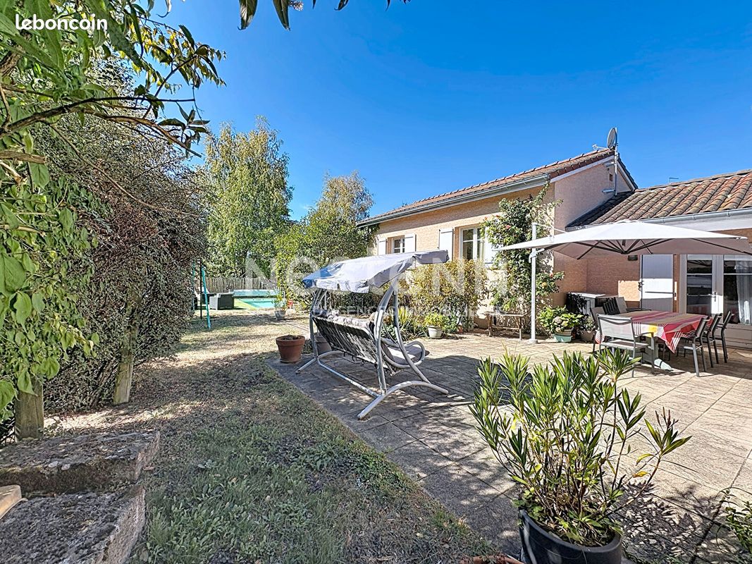 Maison 8 pièces 132 m² · à Sainte-Sigolène · 132 m² · 290 000 €