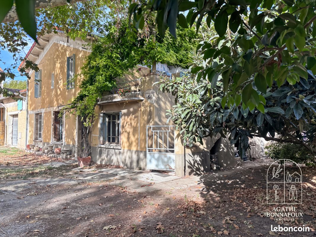 Maison 8 pièces 232 m² · à Tarascon · 232 m² · 399 000 €