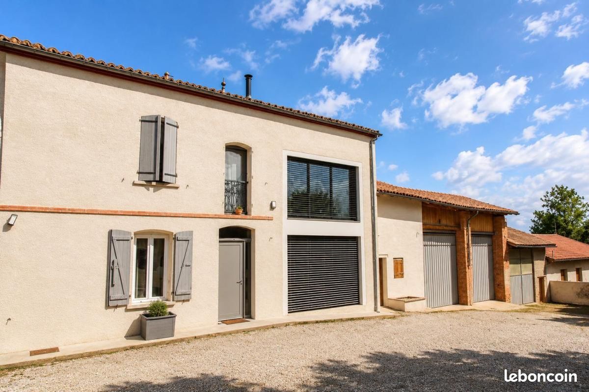 Maison 9 pièces 211 m² · à Castelsarrasin · 211 m² · 399 000 €