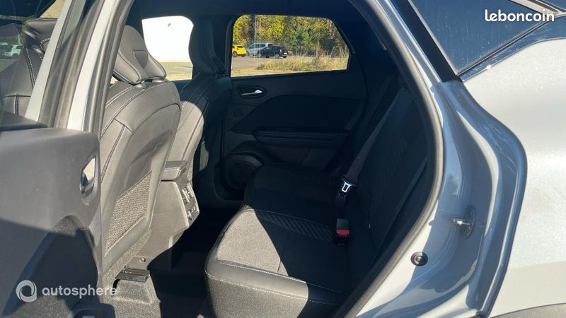Renault Captur 1.8 E-Tech full hybrid 160ch esprit Alpine - 26 (image 13)