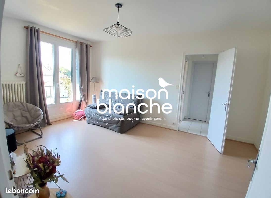 Appartement 2 pièces 43 m² · à Parthenay · 43 m² · 460 €