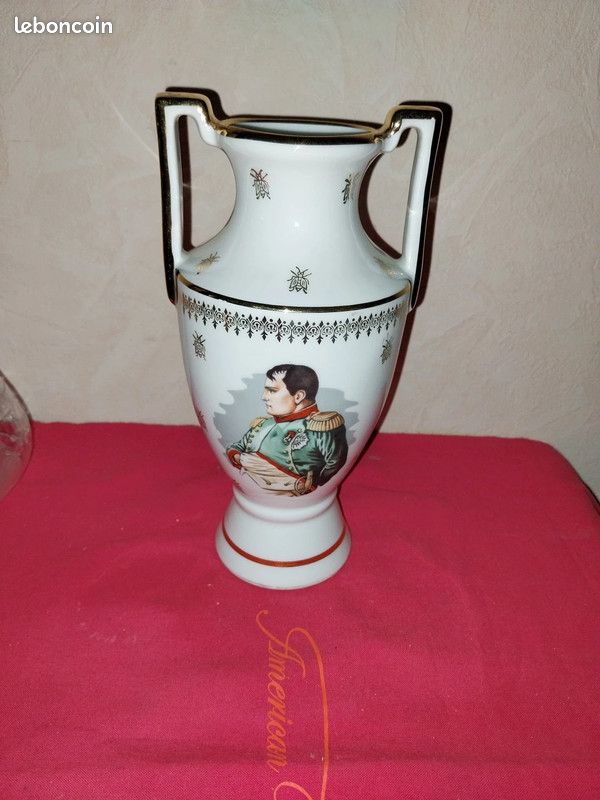 Vase Napoleon (image 1)