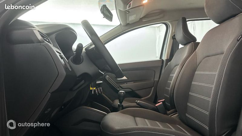 Dacia Duster 1.0 ECO-G 100ch Expression 4x2 (image 12)
