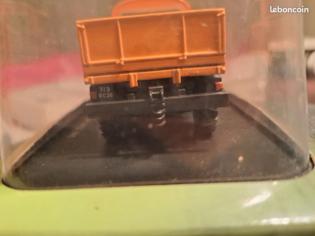 Estafette Renault Sinpar neuve 1/43ème (image 4)