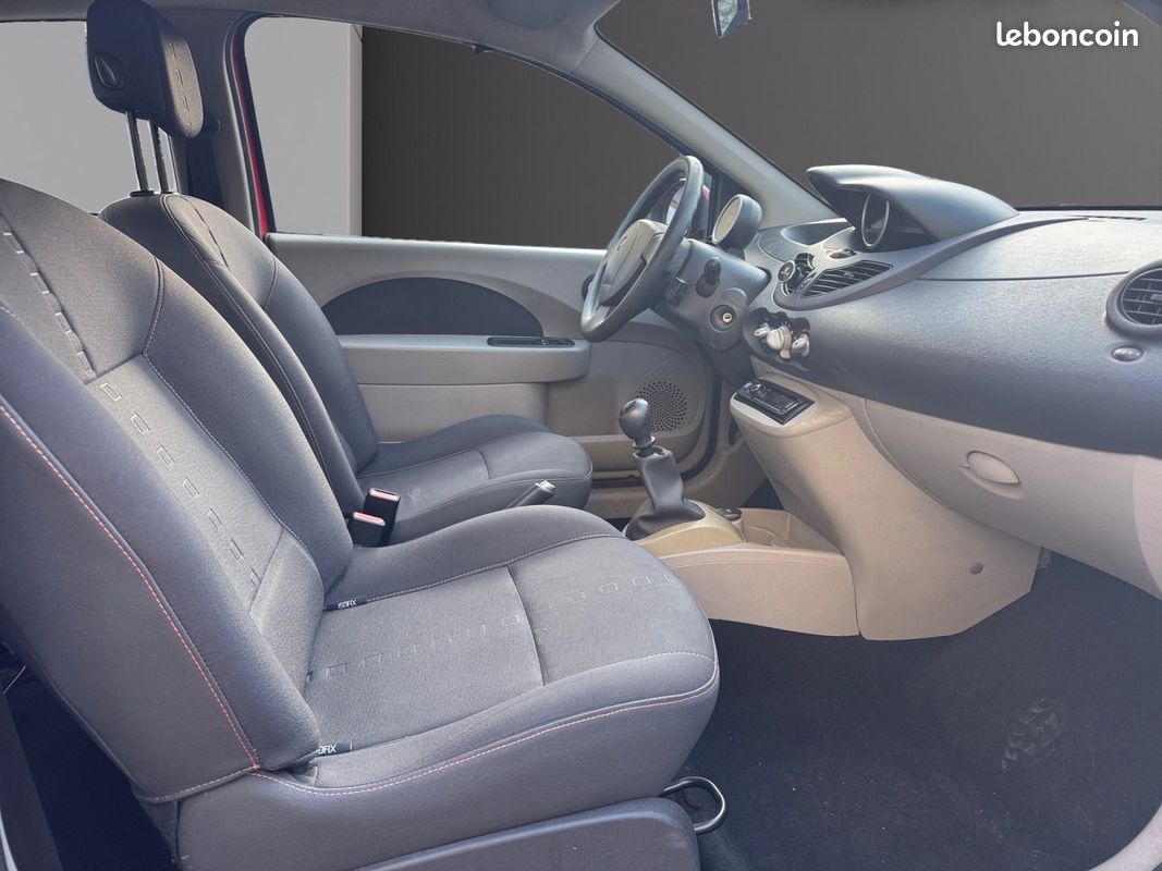 RENAULT TWINGO II 1.2 16v 75 eco2 Dynamique, Bluetooth, Climatisation, Carnet D'entretiens, Garantie 12 Mois (image 2)