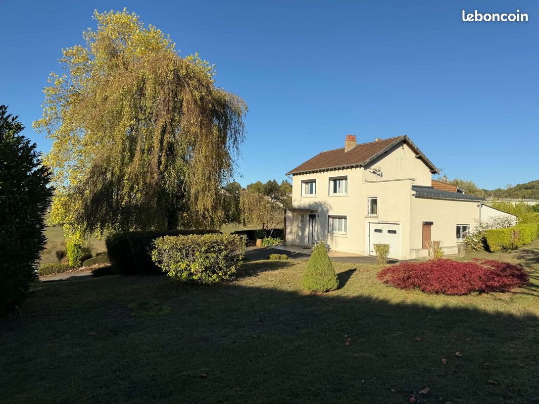 Maison 5 pièces 104 m² · à Aiglemont · 104 m² · 172 000 €