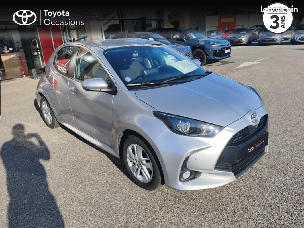 Toyota Yaris 120 VVT-i Dynamic Business PACK 5p MC24 (image 19)