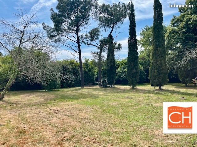 Terrain 300 m² Libourne · 92 000 €