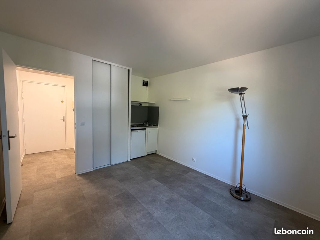 Appartement 1 pièce 18 m² · à Cergy · 18 m² · 560 €