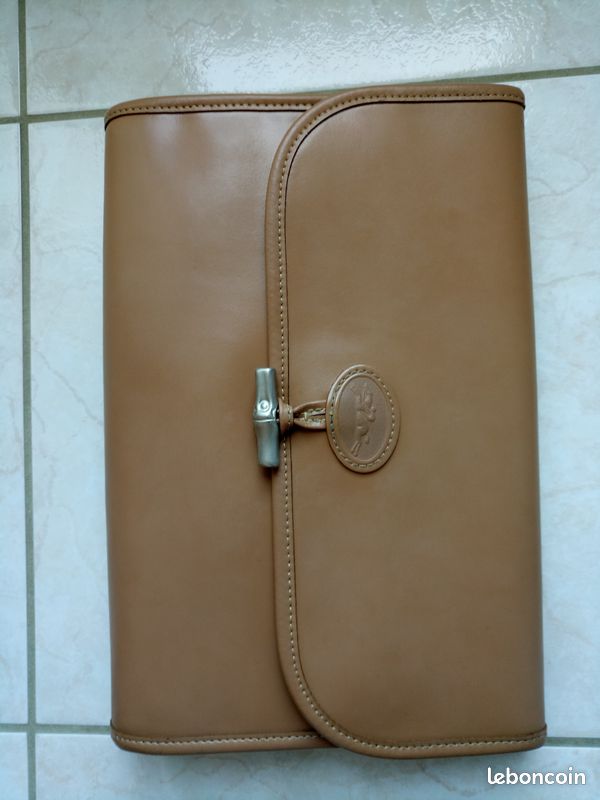 Pochette Longchamp beige. Très peu utilisée (image 4)