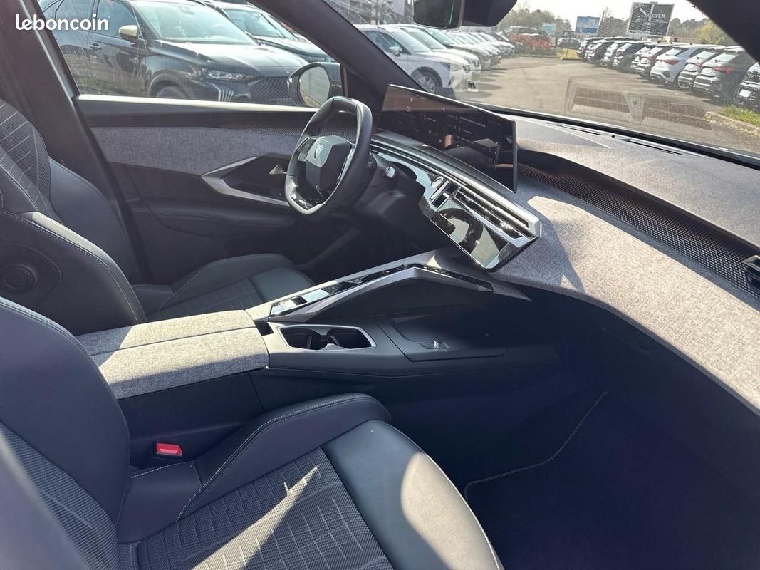 PEUGEOT 3008 1.2 hybrid 145 gt e-dcs6 (image 29)