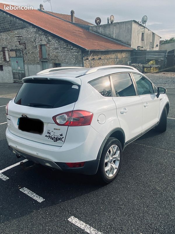 Ford Kuga 2.0 TDCI 136 Titanium (2010) – entretien complet récent (distribution, freins, pneus, vidanges) CT OK. Rien à Prévoir (image 2)