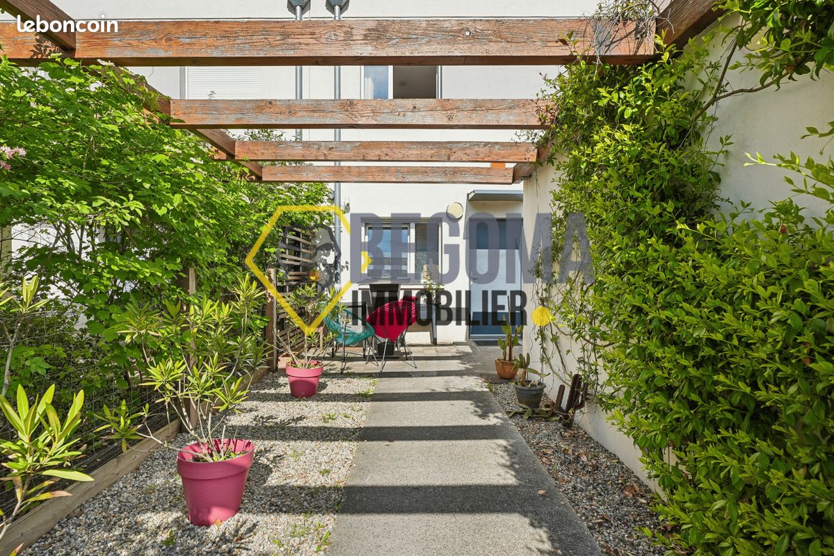 Maison 4 pièces 80 m² · à Saint-Priest · 80 m² · 300 000 €