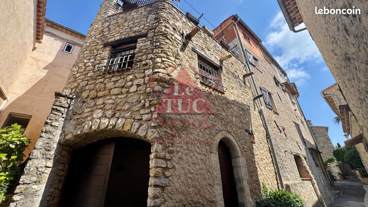 Maison 5 pièces 178 m² · à Grasse · 178 m² · 449 000 €