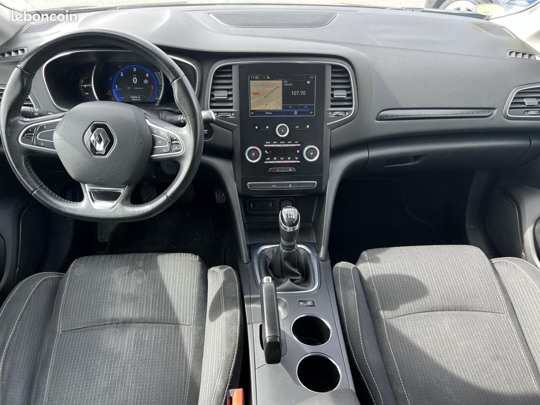 RENAULT MEGANE IV 1.5 dCi - 90 Business (Distri 2025) (image 12)