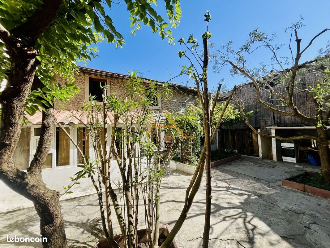 Maison 4 pièces 120 m² · à Valréas · 120 m² · 165 000 €