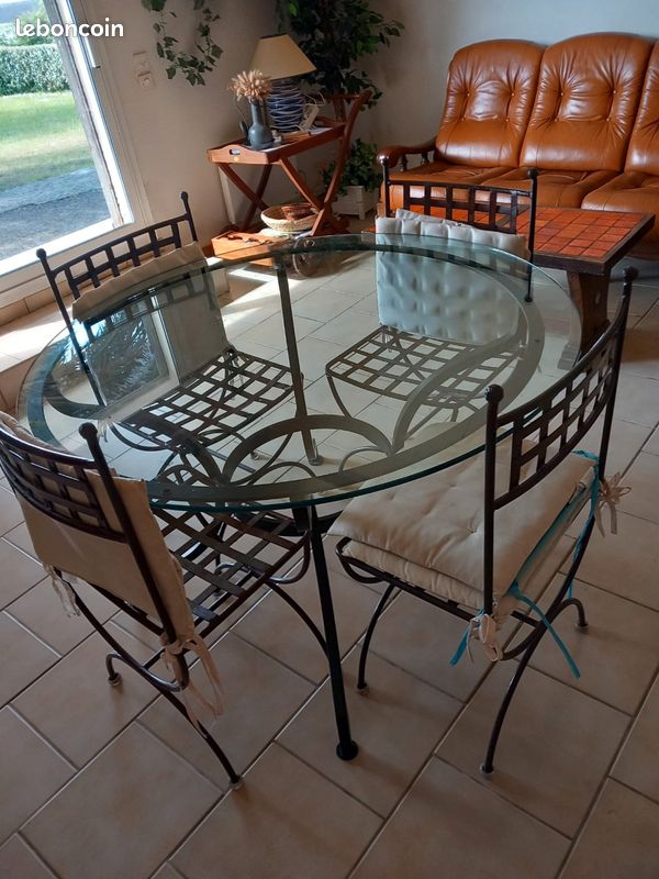 Table ronde fer forgé + 6 chaises fer forgé (image 1)