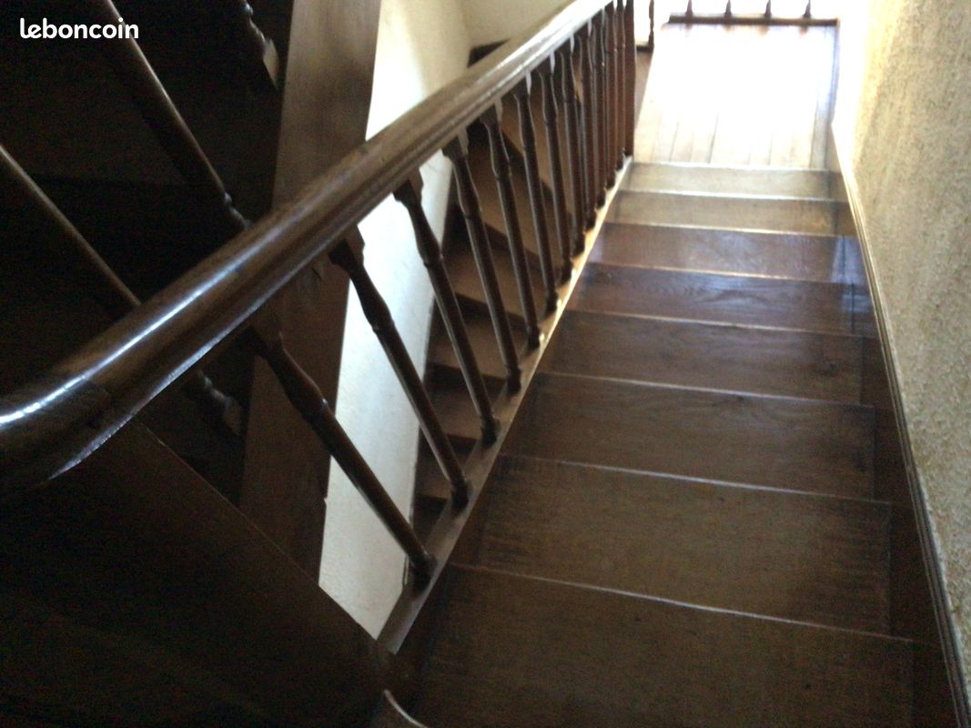 Vends escalier bois chêne (image 1)