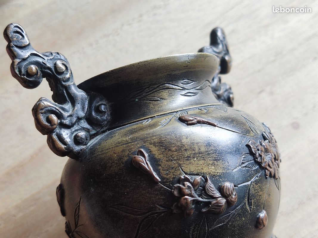 Encensoir japonais ancien Koro en émail cloisonné et pierre d'or de