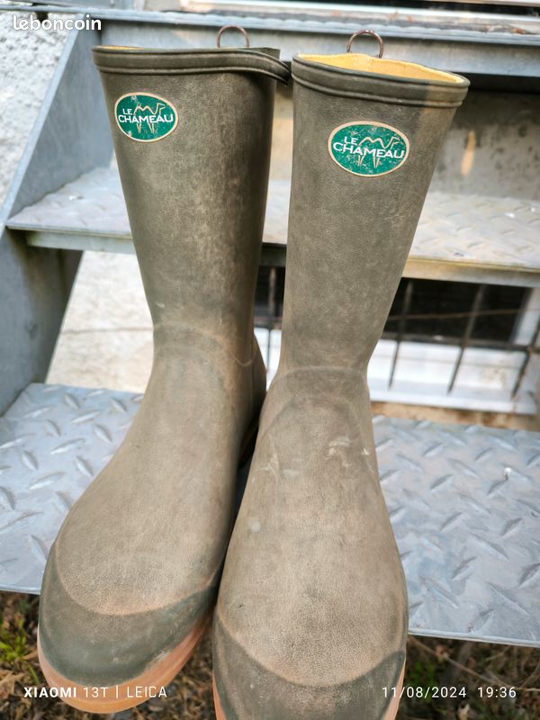 Bottes Pointure Large Hautes Pointues En Noir Replié À Et Talon