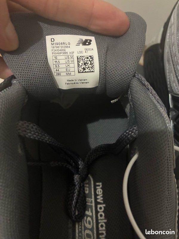 New balance (image 4)