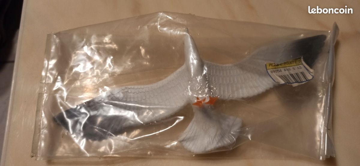 Mouettes plastique neuves déco Bricolage