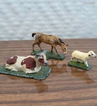 ANIMAUX EN PLOMB CREUX - LE CHIEN - BF