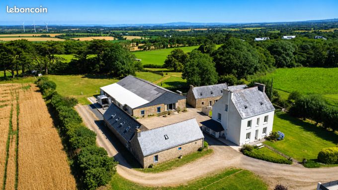 Maison 27 pièces 440 m² · à Guiler-sur-Goyen · 440 m² · 954 000 €