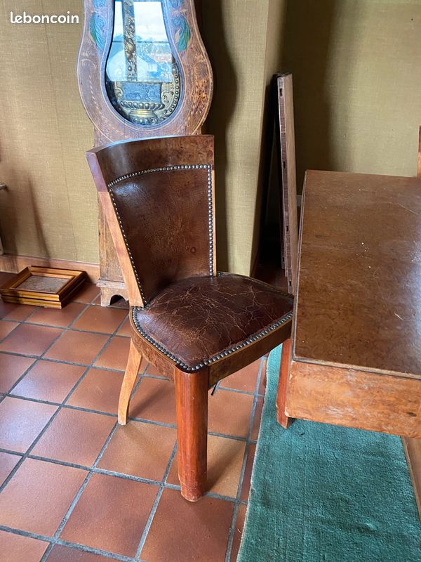 Table à manger en noyer et ses 6 chaises (image 3)