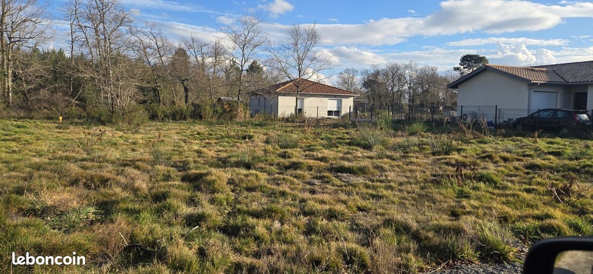 Terrain 688 m² Labouheyre · 70 000 €