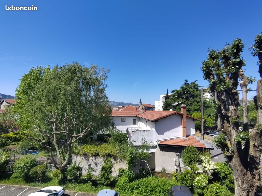Appartement 4 pièces 107 m² · à Bourg-lès-Valence · 107 m² · 1 000 €