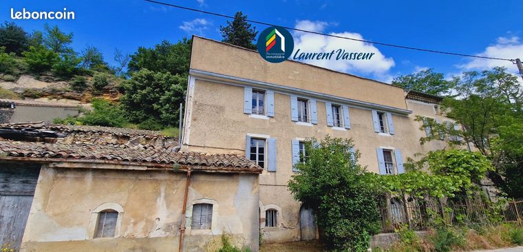 Maison 8 pièces 247 m²