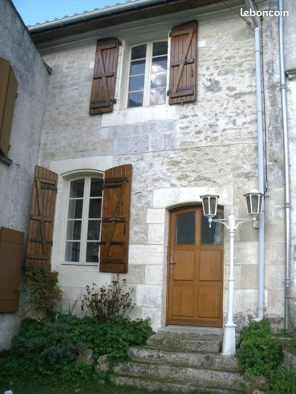 Maison 3 pièces 70 m² · à La Clisse · 70 m² · 800 €