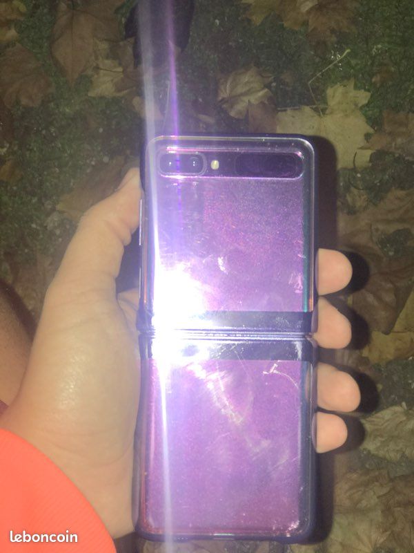 Samsung Galaxy Z Fold (image 3)