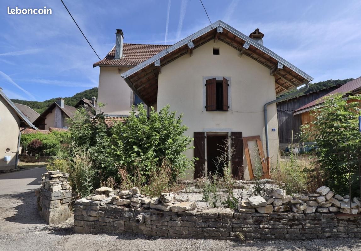 Maison 5 pièces 94 m² · à Solemont · 94 m² · 65 000 €