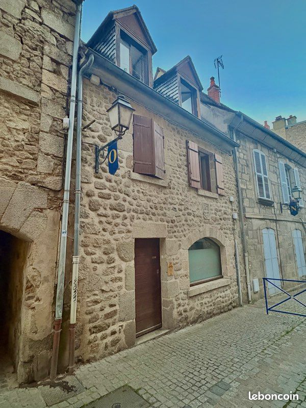 Maison 3 pièces 102 m² · à Aubusson · 102 m² · 85 000 €
