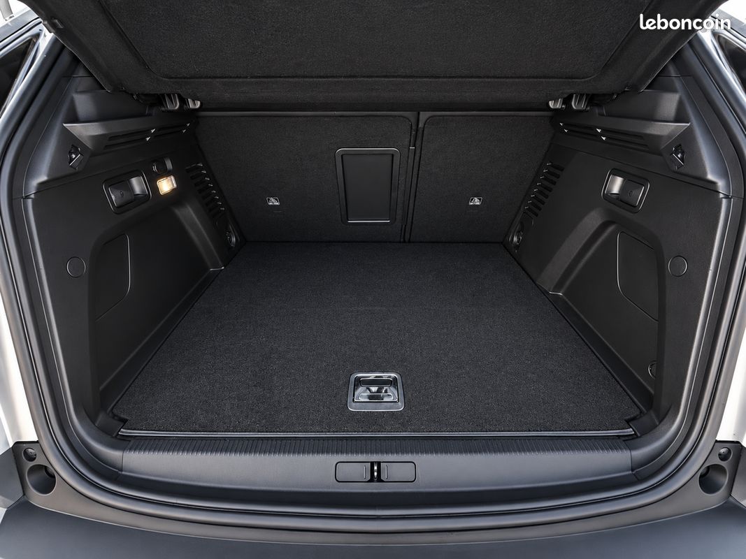 Peugeot 3008 hybrid 225 E-EAT8 Allure Pack 4 (image 11)