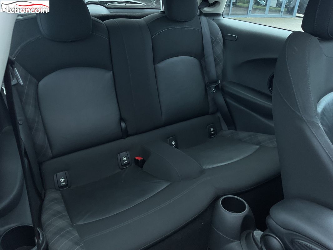MINI HATCH 3 PORTES F56 Cooper D 116 ch BVA6 Edition Blackfriars (image 11)