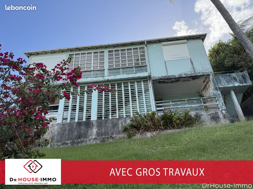 Maison 12 pièces 225 m² · à Sainte-Anne · 225 m² · 299 000 €