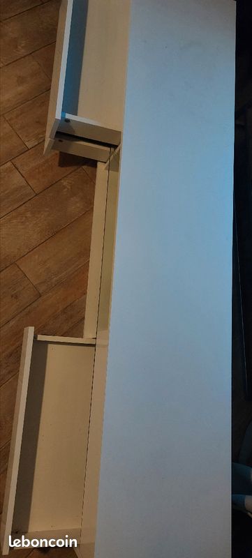 Vend table basse TV blanche lumière LED (image 2)
