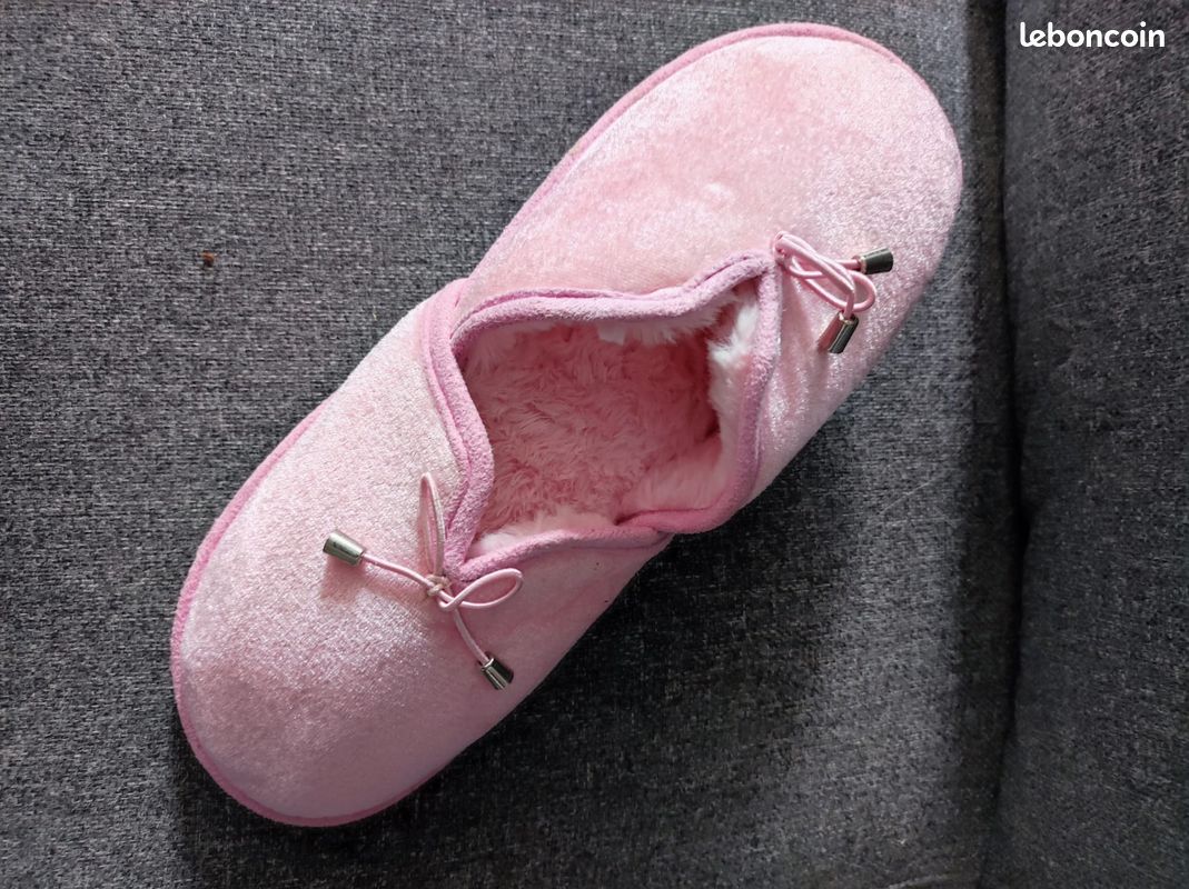 Chaussons mules fourrées femme (image 4)