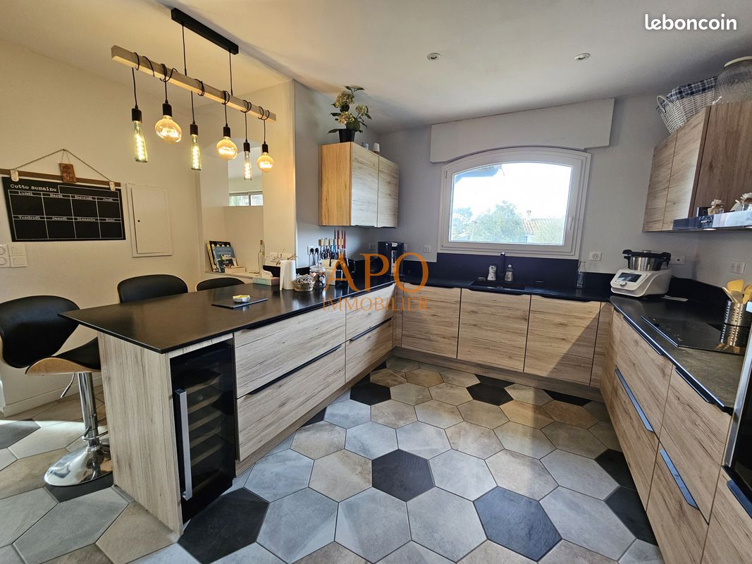 Propriété 10 pièces 310 m² (image 20)