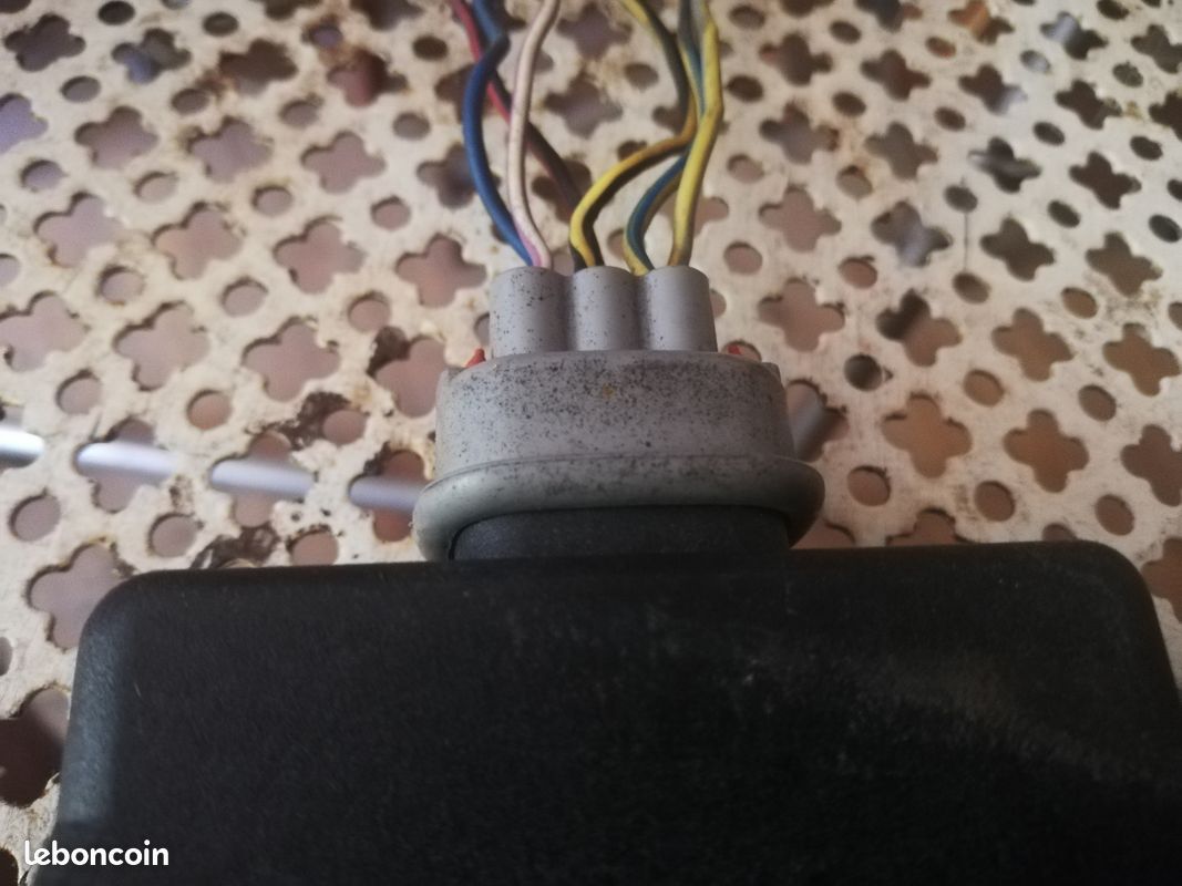 Boîtier cdi avec fiche (image 2)