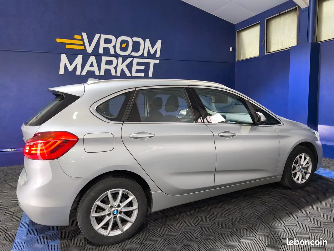 BMW 216d Série 2 ActiveTourer 216d Business Design 116ch - 2018 - 147 500 km - boite automatique - (image 8)