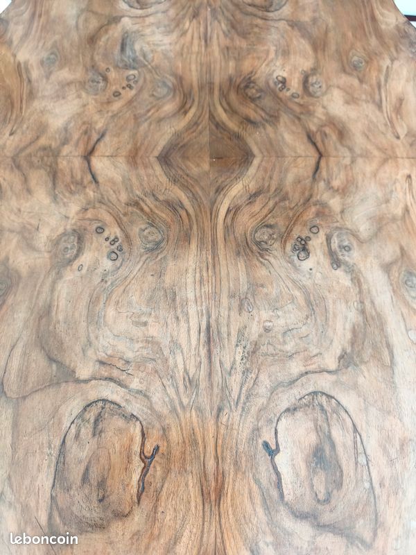 Table violon en bois massif avec pied central (image 15)
