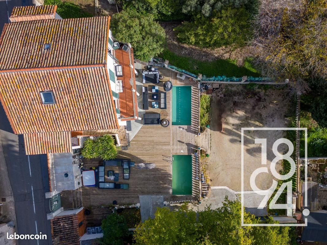 Maison 6 pièces 160 m² · à Saint-Cyr-sur-Mer · 160 m² · 799 000 €